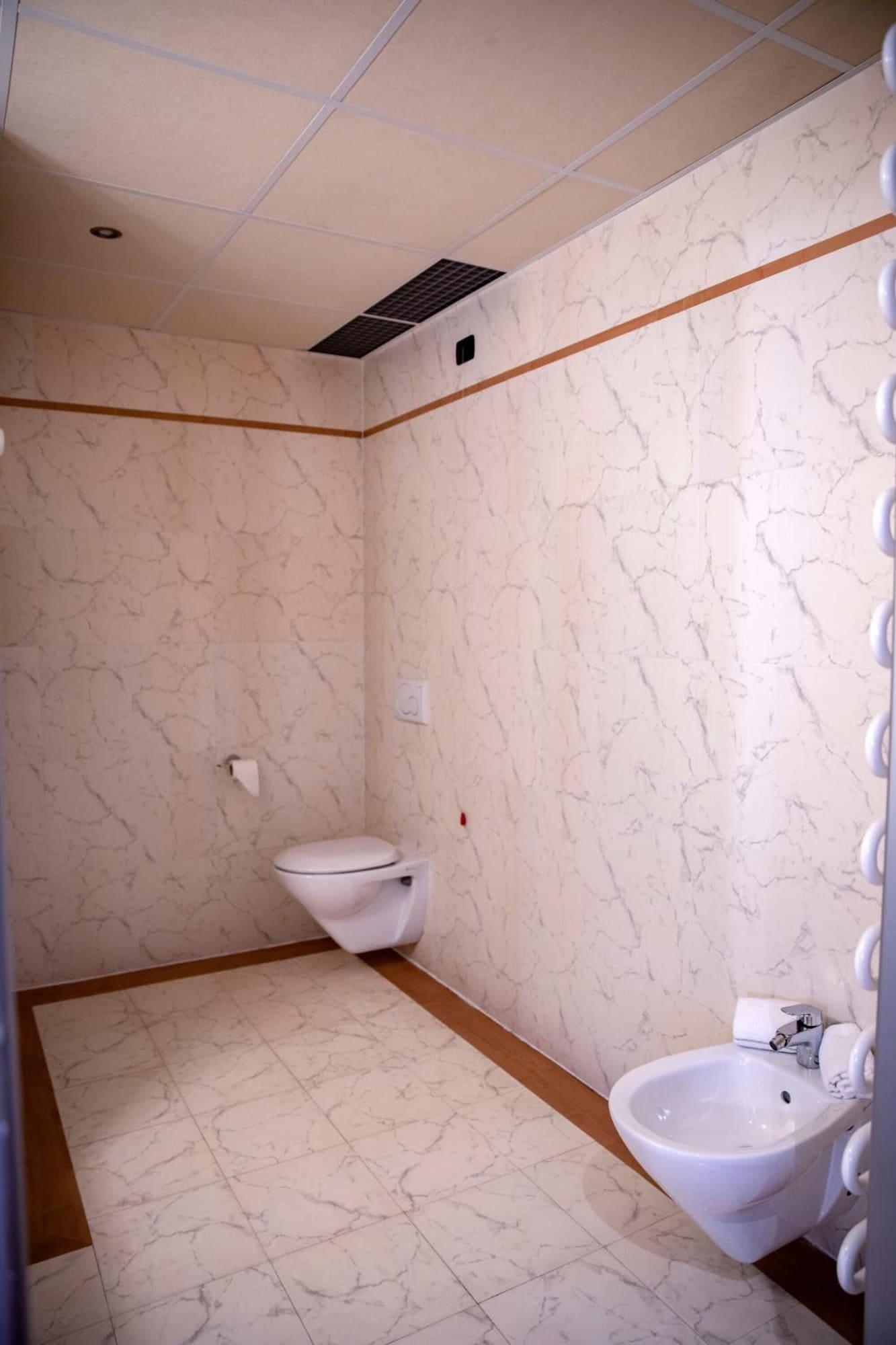 Castahotel Castagnito Dış mekan fotoğraf