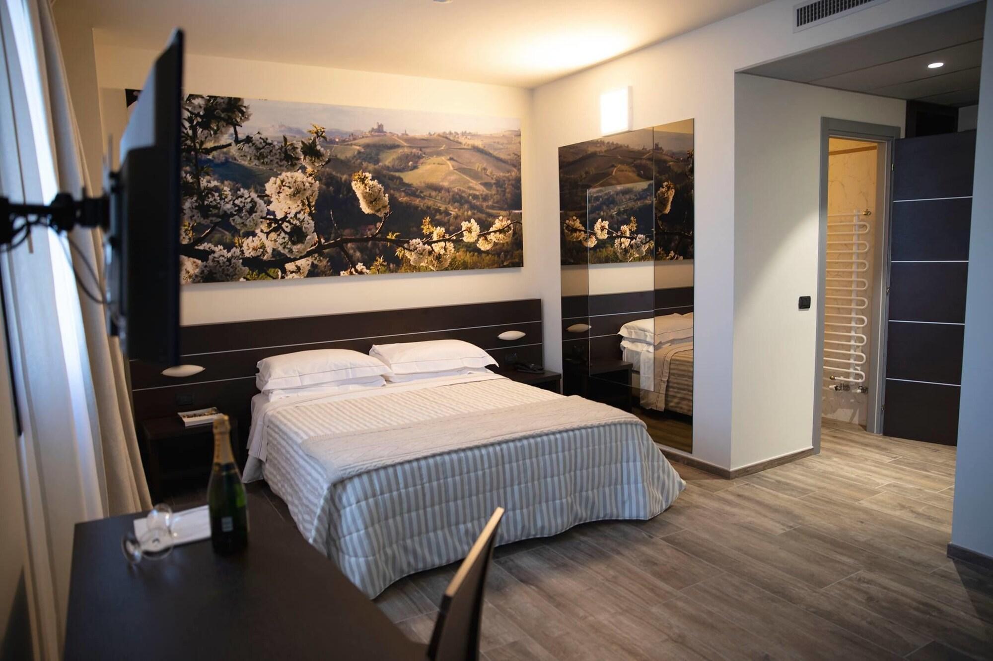 Castahotel Castagnito Dış mekan fotoğraf
