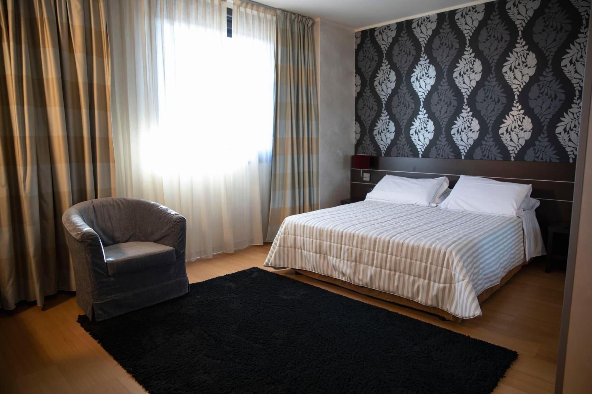 Castahotel Castagnito Dış mekan fotoğraf